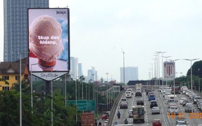Digital Billboard at LDP, Sunway intersection