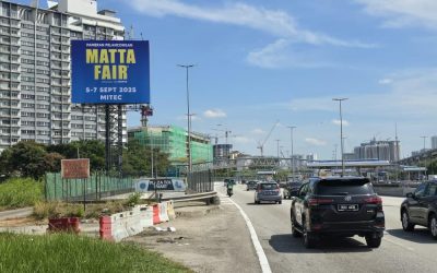 Double-Sided Billboard at KL-Seremban Highway, Sungai Besi